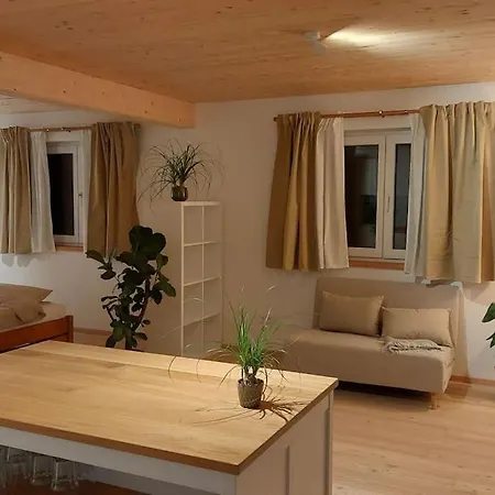 Stern Διαμέρισμα *